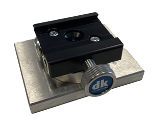 Quick-action clamp on base plate VA