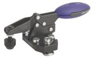 Horizontal toggle clamp for toothed rails